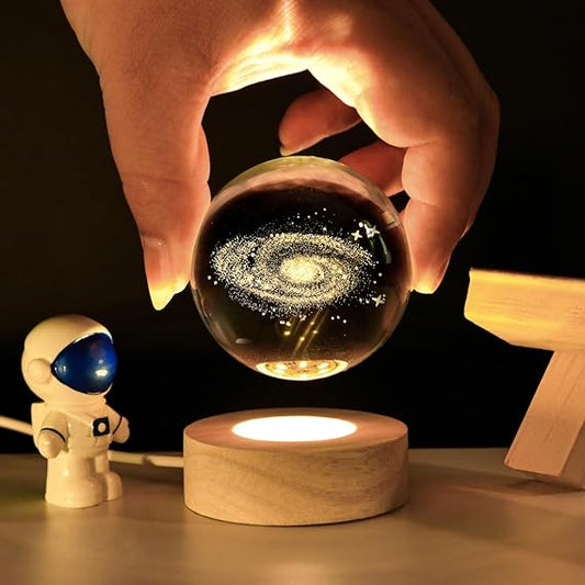 Crystal Ball Night Light Glowing Planet Galaxy Astronaut 3d Moon Table Lamp Usb (random Design)